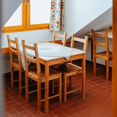 بيت ضيافة U Malera Hroznova Lhota